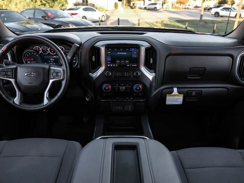 Used 2021 Chevrolet Silverado 1500 RST image 11