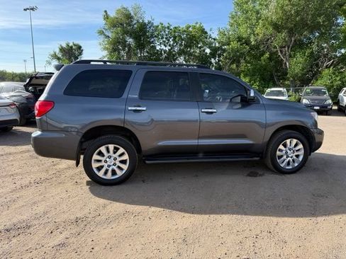 Used 2014 Toyota Sequoia Platinum AWD/4WD image 6