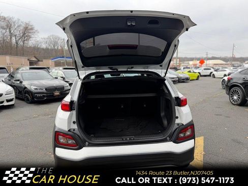 Used 2021 Hyundai Kona Limited w/ Cargo Package image 18