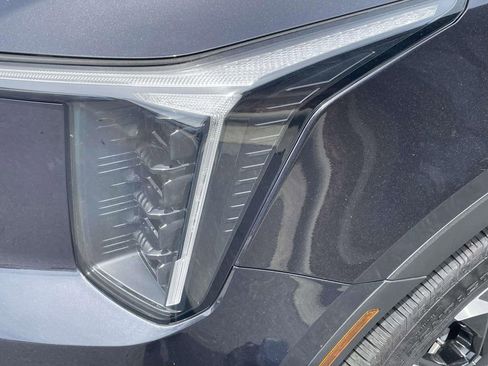 Certified 2025 Kia Sorento EX FWD image 10