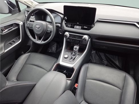 Certified 2025 Toyota RAV4 Limited w/ Advanced Technology Package AWD/4WD image 38