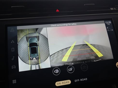 Used 2023 Land Rover Range Rover Sport SE Dynamic image 22