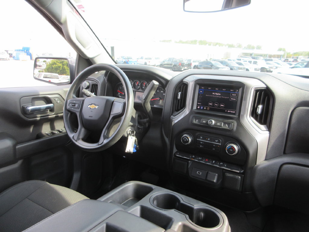 Certified 2020 Chevrolet Silverado 1500 Custom w/ Custom Value Package AWD/4WD image 21