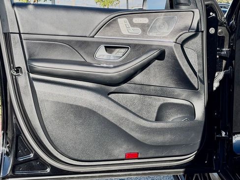 Used 2025 Mercedes-Benz GLE 53 AMG 4MATIC Coupe image 18