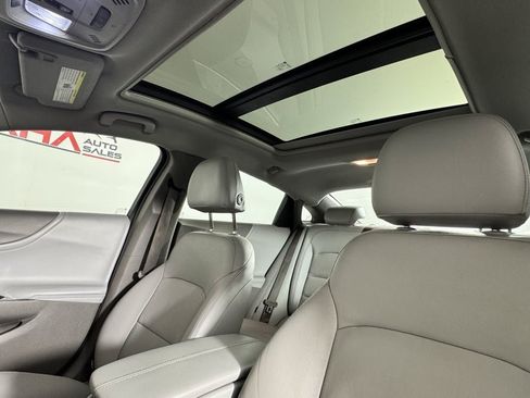 Used 2016 Chevrolet Malibu LT w/ Leather Package FWD image 13