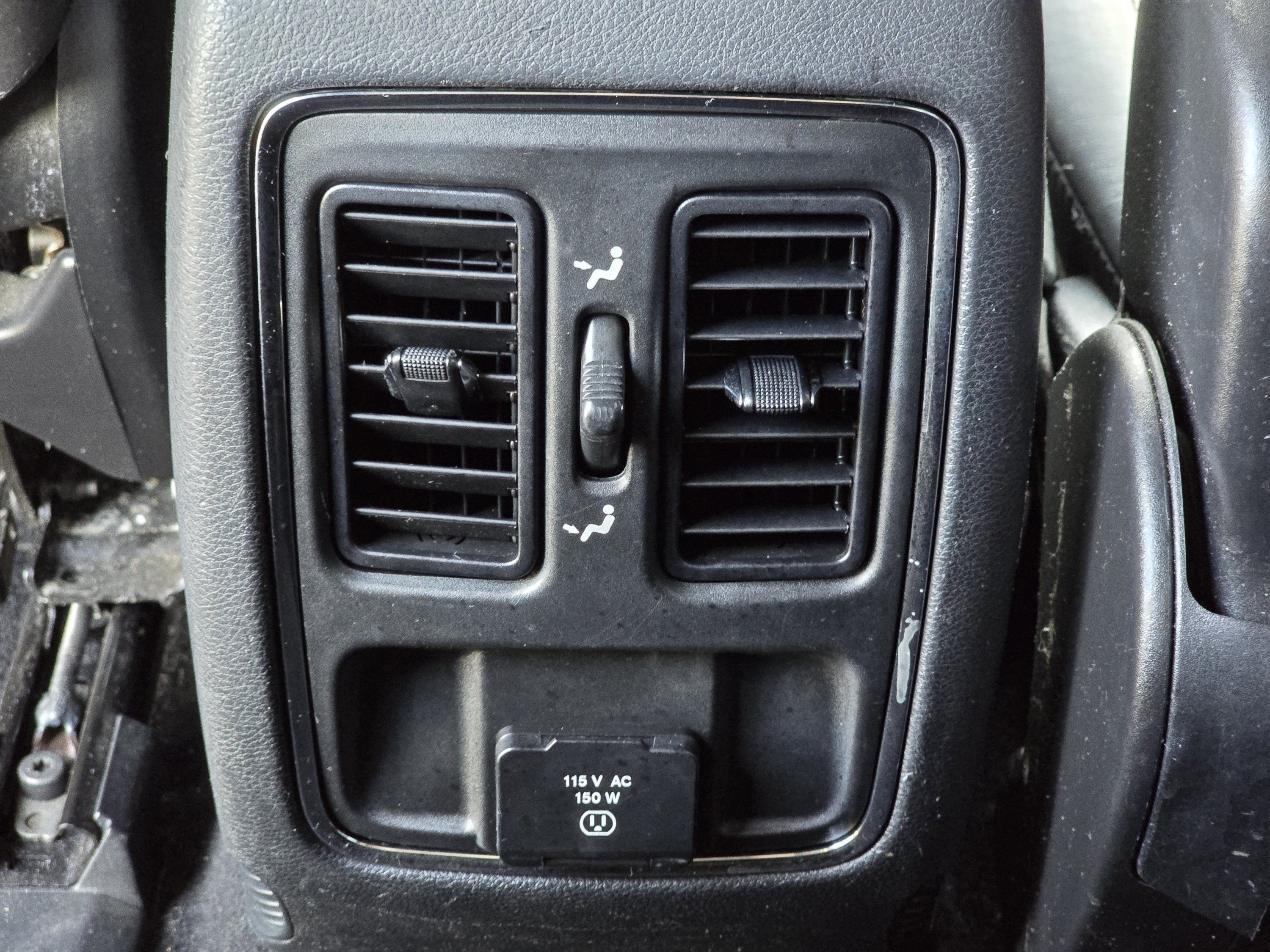Used 2020 Jeep Grand Cherokee Altitude AWD/4WD image 31