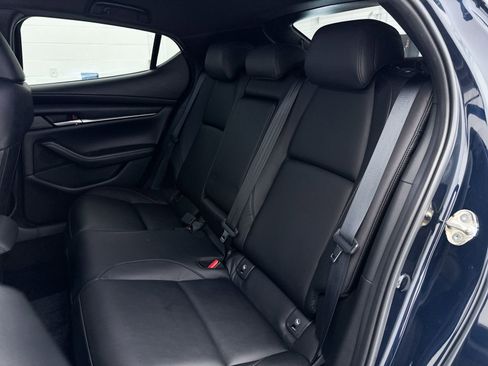 Used 2023 MAZDA MAZDA3 s image 29