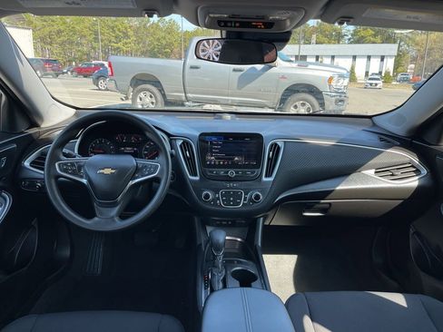 Used 2024 Chevrolet Malibu LT image 8