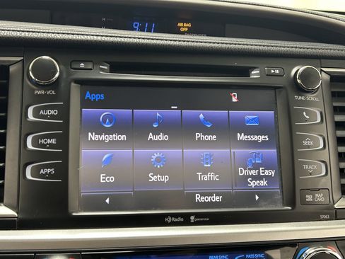 Used 2015 Toyota Highlander XLE image 16