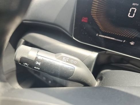 Used 2025 Kia K4 FWD image 32