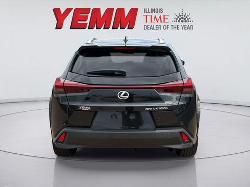 Used 2026 Lexus UX 300h AWD w/ Accessory Package (2T) image 7
