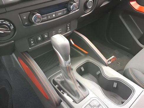 New 2026 Nissan Frontier PRO-4X w/ Pro-4x Convenience Package image 13