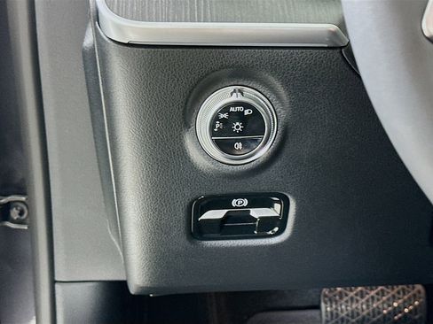 New 2026 Mercedes-Benz C 300 Sedan image 11
