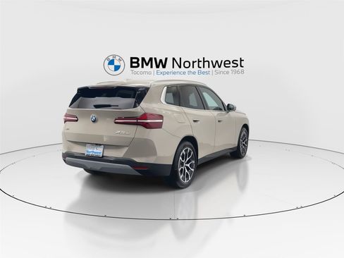 New 2026 BMW X3 xDrive30i w/ Premium Package AWD/4WD image 3