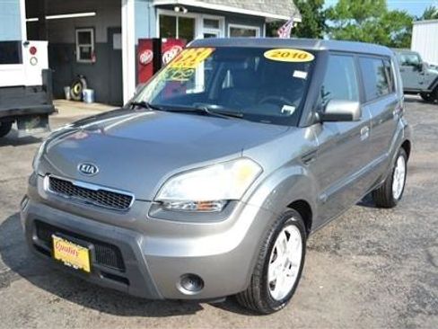 Used 2010 Kia Soul + FWD image 3