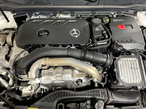 Used 2025 Mercedes-Benz CLA 250 image 9