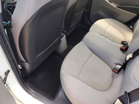 Used 2016 Hyundai Accent SE FWD image 11