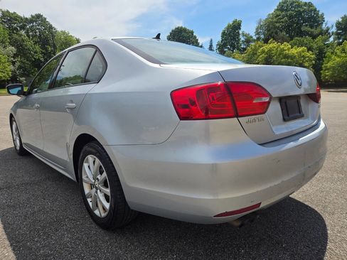Used 2012 Volkswagen Jetta SE FWD image 5