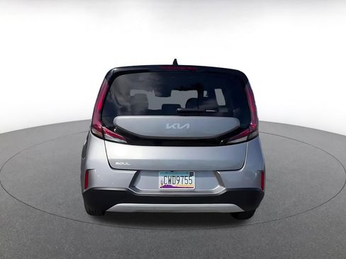 Used 2025 Kia Soul LX w/ LX Technology Package image 12