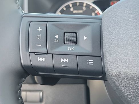 New 2026 Nissan Rogue Dark Armor FWD image 5