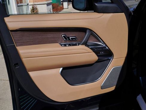 New 2026 Land Rover Range Rover Long Wheelbase Autobiography AWD/4WD image 10