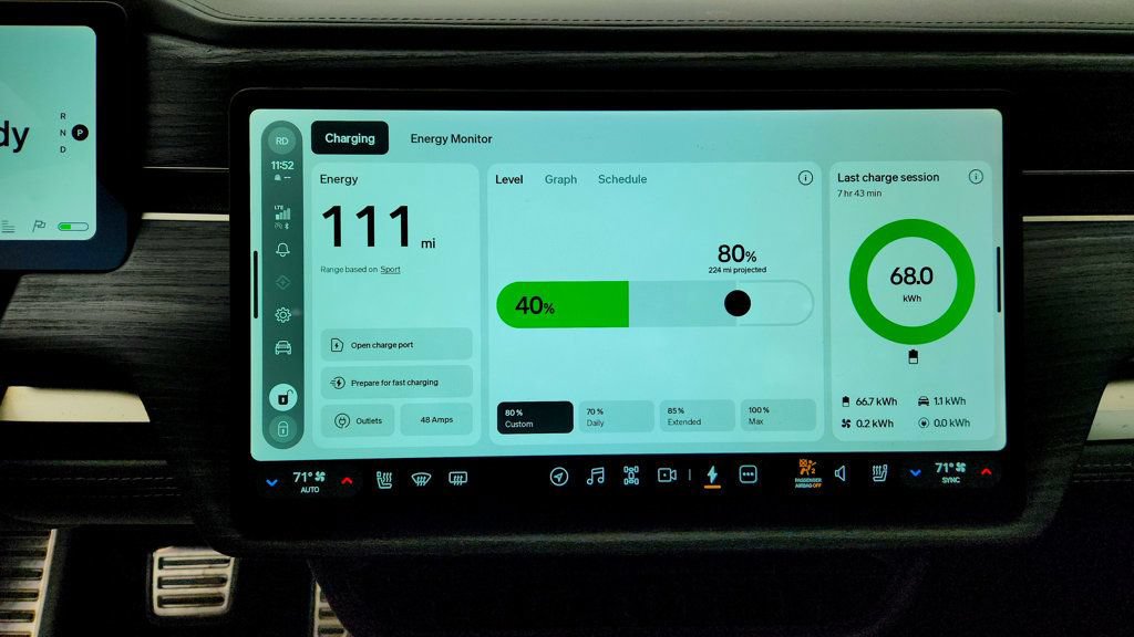 Used 2022 Rivian R1S Launch Edition Quad AWD/4WD image 21