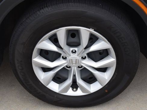 Used 2025 Honda CR-V LX image 13