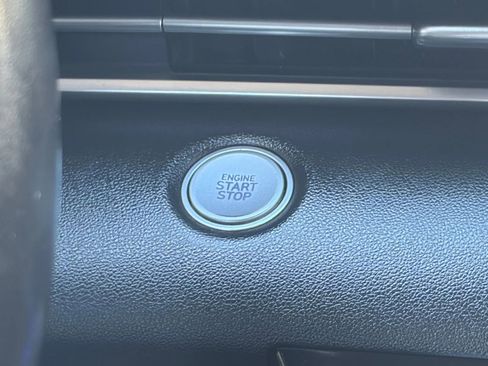 Used 2021 Hyundai Elantra SEL w/ Convenience Package image 24