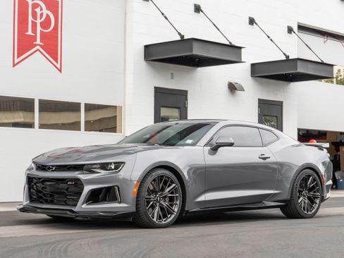 Used 2019 Chevrolet Camaro ZL1 RWD image 48