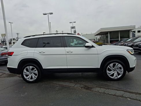 Certified 2023 Volkswagen Atlas SE image 7