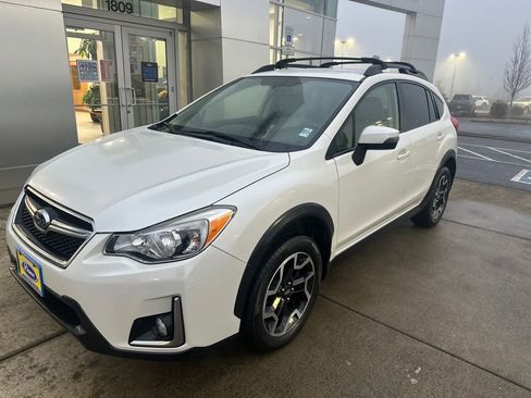 Used 2016 Subaru Crosstrek 2.0i Limited image 8
