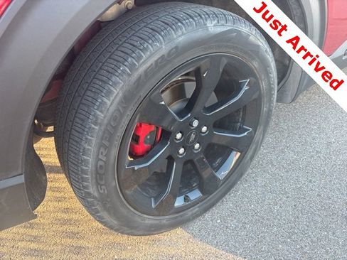 Used 2023 Ford Explorer ST w/ Equipment Group 401A image 11