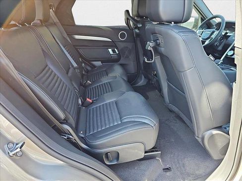 New 2025 Land Rover Discovery Dynamic SE AWD/4WD image 11