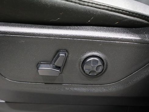 Used 2020 RAM 1500 Big Horn image 12