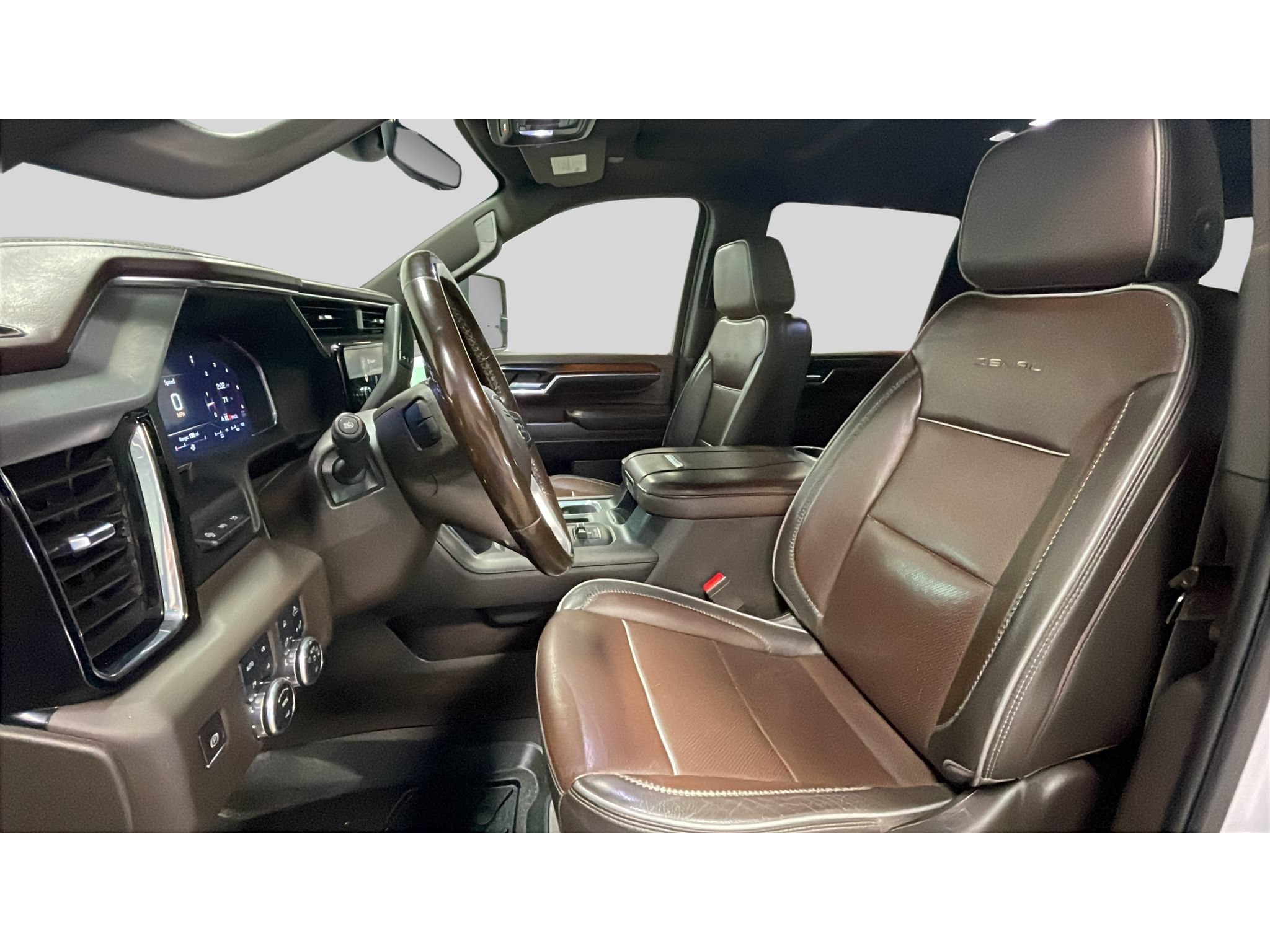 Used 2024 GMC Sierra 2500 Denali w/ Denali Reserve Package AWD/4WD image 13