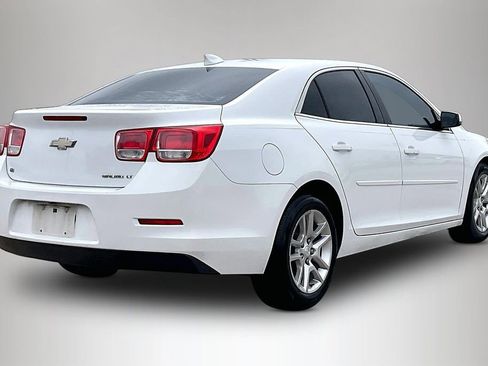 Used 2015 Chevrolet Malibu LT w/ Power Convenience Package FWD image 5