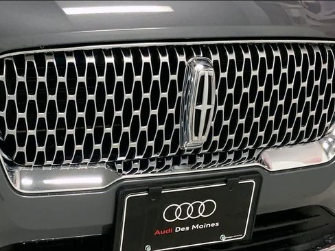 Used 2022 Lincoln Corsair AWD w/ Premium Package image 30