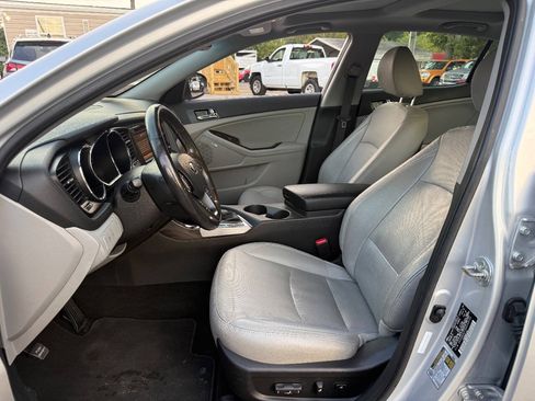 Used 2013 Kia Optima EX w/ Premium Pkg FWD image 9