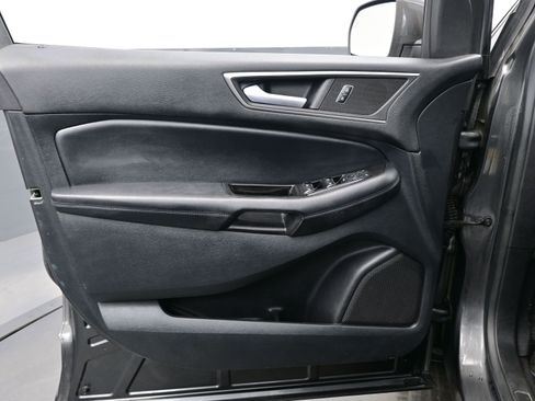 Used 2015 Ford Edge SEL w/ Equipment Group 201A image 9