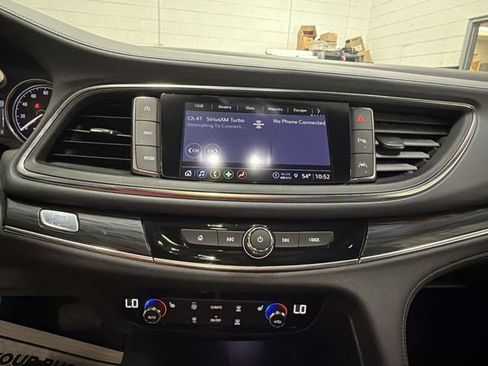 Certified 2024 Buick Enclave Essence w/ Experience Buick Package AWD/4WD image 16
