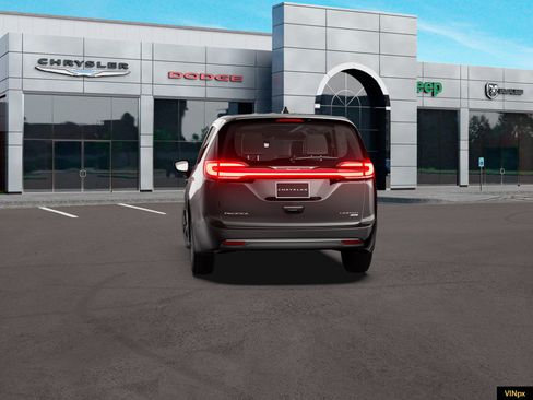 New 2027 Chrysler Pacifica Limited AWD/4WD image 13
