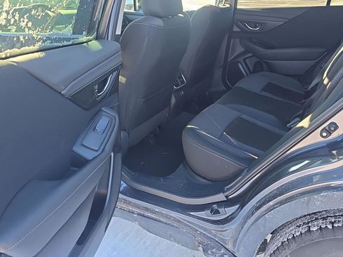 Used 2025 Subaru Outback Premium w/ Popular Package #1A image 12