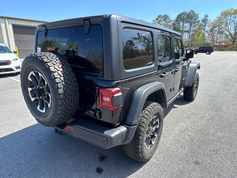 Used 2025 Jeep Wrangler Unlimited Rubicon 4xe w/ Safety Group AWD/4WD image 6