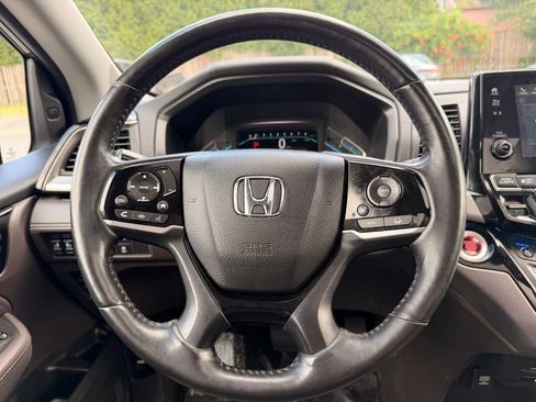 Used 2018 Honda Odyssey Elite image 20
