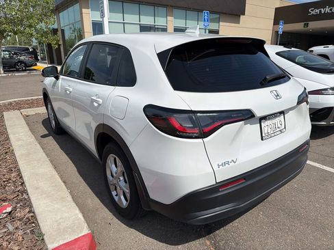Used 2024 Honda HR-V LX image 3