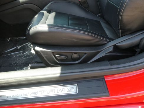 Used 2021 Ford Mustang Premium RWD image 15