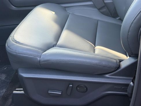 New 2026 Ford Expedition Active image 21