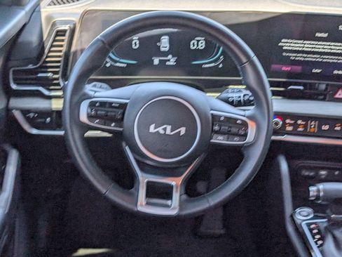 Used 2025 Kia Sportage X-Line AWD/4WD image 14