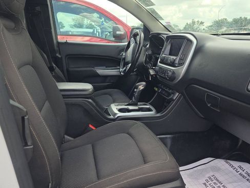 Used 2022 Chevrolet Colorado LT w/ Fleet Safety Package RWD image 9