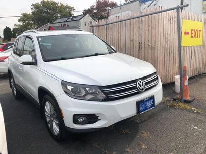 Used 2016 Volkswagen Tiguan SE